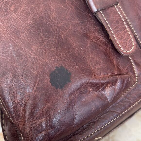 Vintage Roots Raider Leather Backpack / Crossbody - Picture 15 of 15